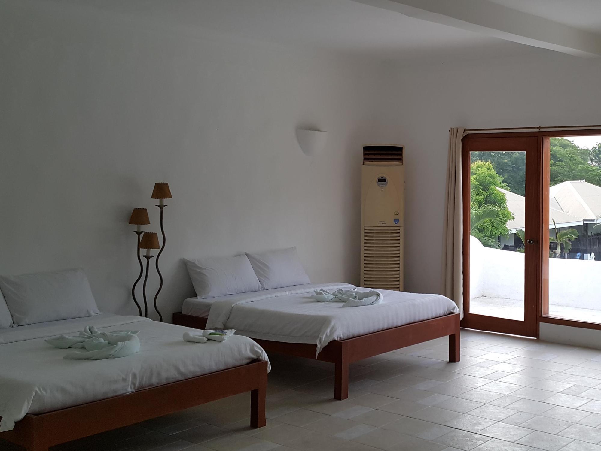 Blue Hotel And Resort Calamba  Dış mekan fotoğraf